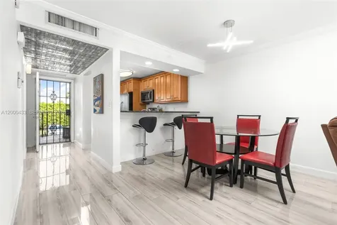 16 Royal Palm Way Boca Raton FL 33432