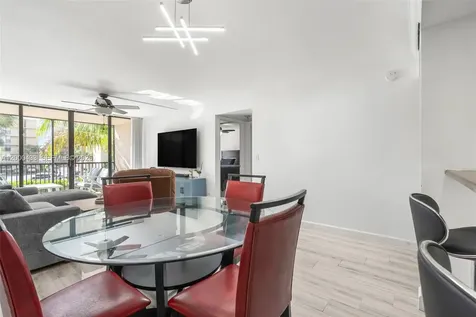 16 Royal Palm Way Boca Raton FL 33432