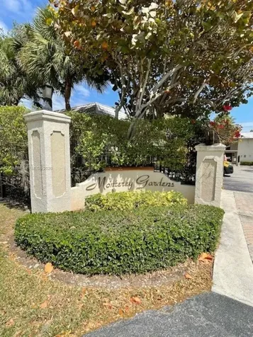8601 SW 68th Court Pinecrest FL 33156