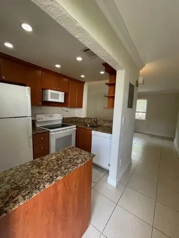 8601 SW 68th Court Pinecrest FL 33156