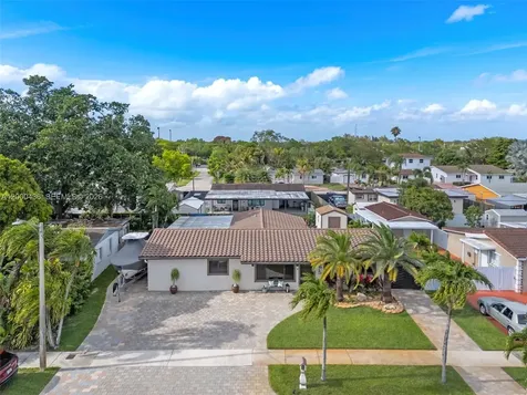 7875 NW 174th Terrace Hialeah FL 33015