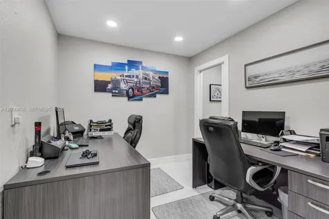 7875 NW 174th Terrace Hialeah FL 33015