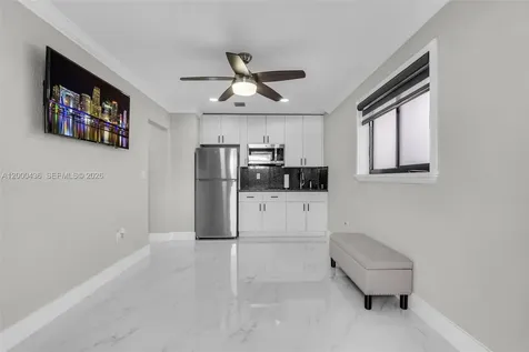 7875 NW 174th Terrace Hialeah FL 33015