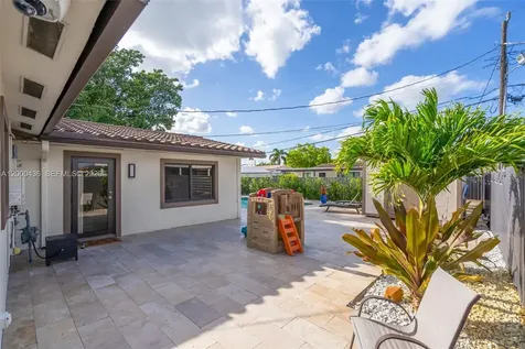 7875 NW 174th Terrace Hialeah FL 33015