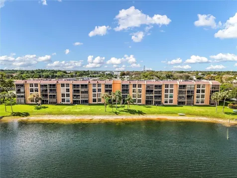 6231 Coral Lake Drive Margate FL 33063