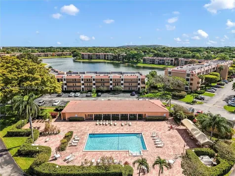 6231 Coral Lake Drive Margate FL 33063