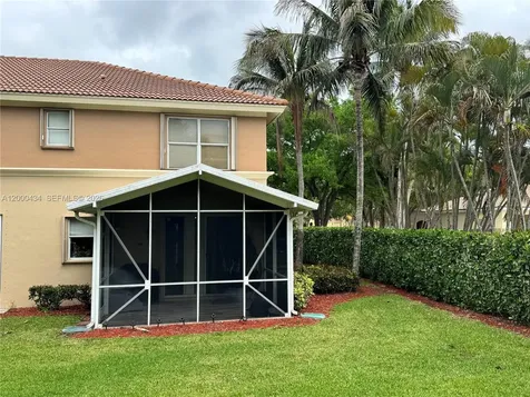 435 Rainbow Springs Terrace Royal Palm Beach FL 33411