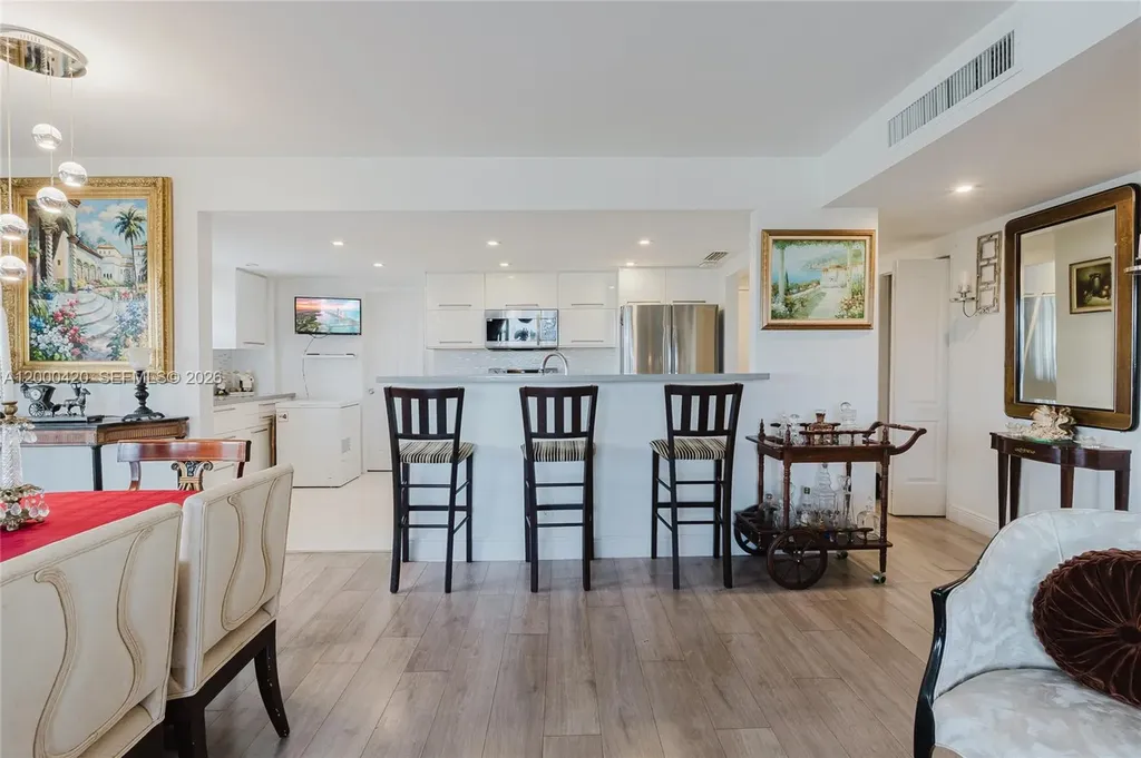 3800 Hillcrest Drive Hollywood FL 33021
