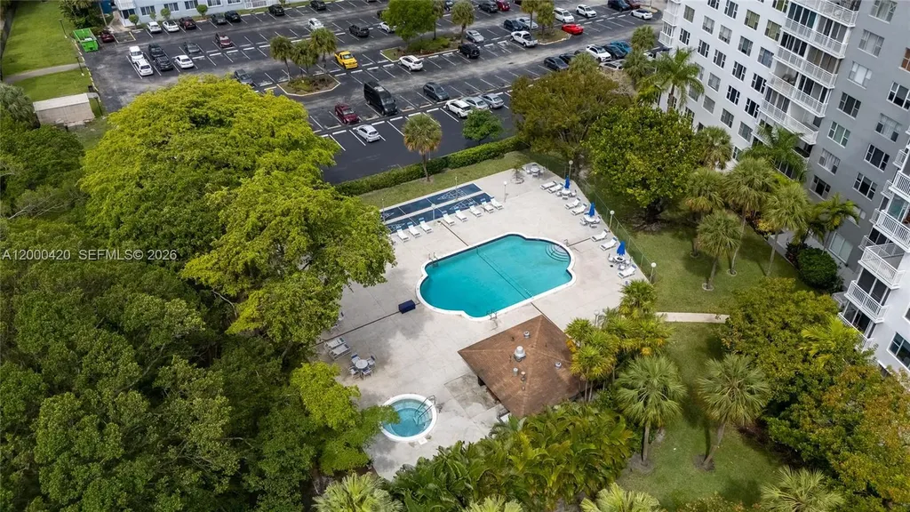 3800 Hillcrest Drive Hollywood FL 33021