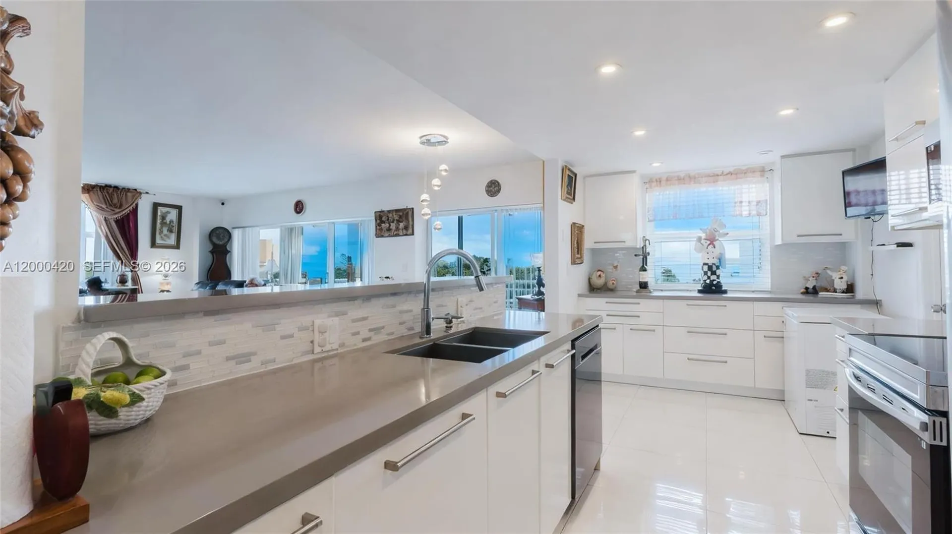 3800 Hillcrest Drive Hollywood FL 33021