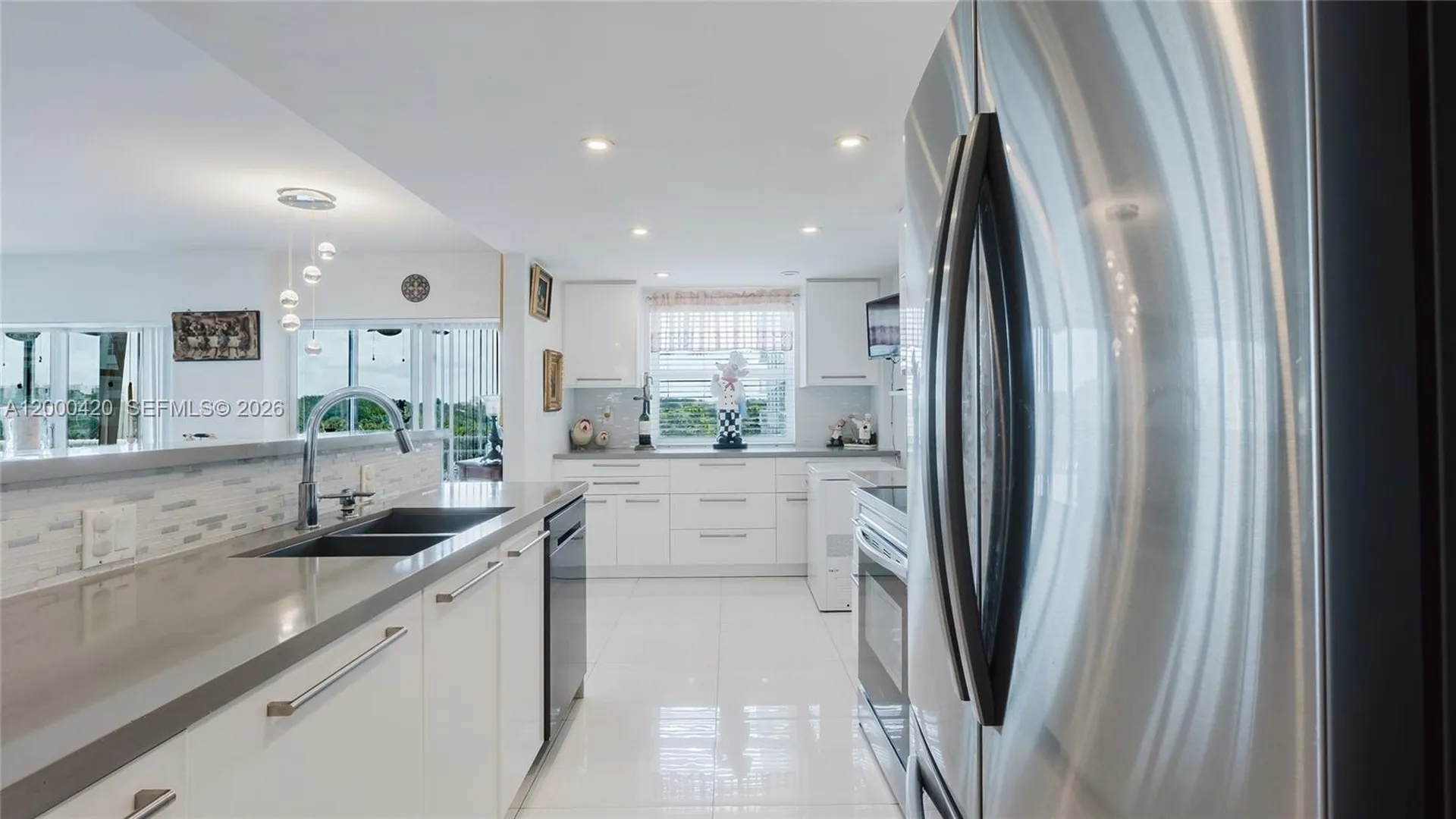 3800 Hillcrest Drive Hollywood FL 33021