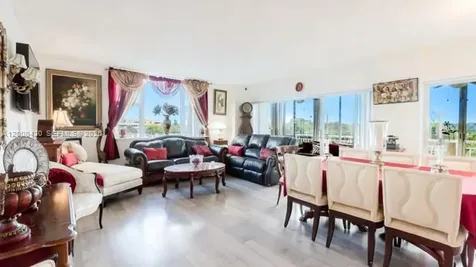 3800 Hillcrest Drive Hollywood FL 33021