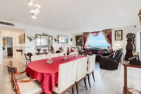 3800 Hillcrest Drive Hollywood FL 33021