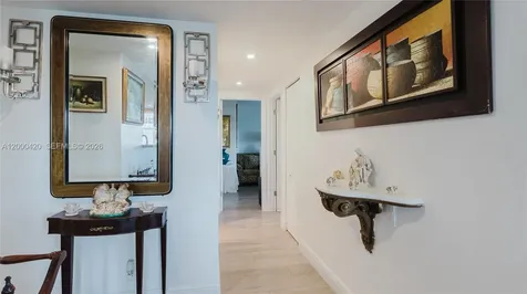 3800 Hillcrest Drive Hollywood FL 33021