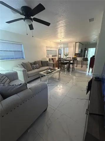 400 N 60th Way Hollywood FL 33024