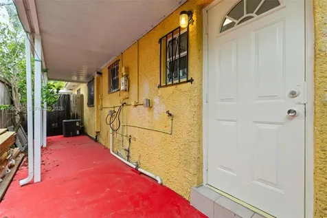 3147 Mcdonald Street Miami FL 33133