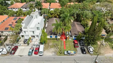 3147 Mcdonald Street Miami FL 33133