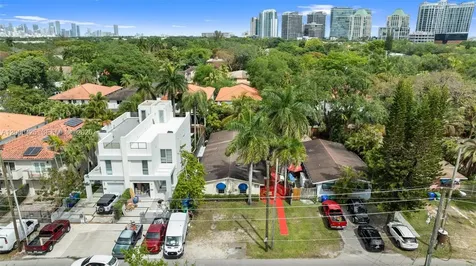 3147 Mcdonald Street Miami FL 33133