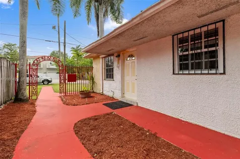 3147 Mcdonald Street Miami FL 33133