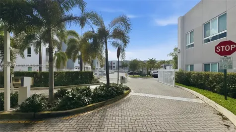 2505 NE 193rd Street Miami FL 33180