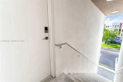 2505 NE 193rd Street Miami FL 33180