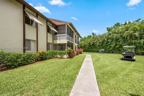 5839 La Pinata Boulevard Green Acres FL 33463