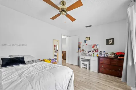 5839 La Pinata Boulevard Green Acres FL 33463