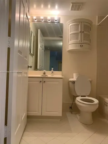 529 E Sheridan Street Dania Beach FL 33004