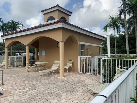 529 E Sheridan Street Dania Beach FL 33004