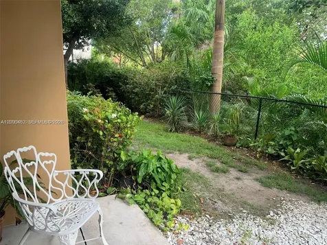 529 E Sheridan Street Dania Beach FL 33004