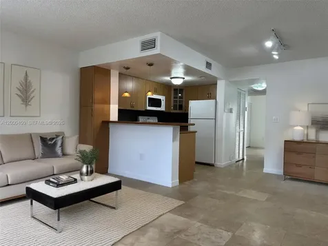 8675 NW 5th Terrace Miami FL 33126