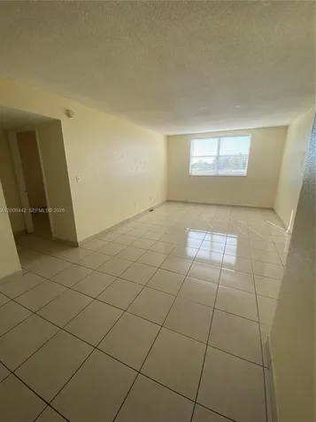 606 W 81st Street Hialeah FL 33014