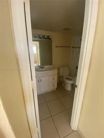 606 W 81st Street Hialeah FL 33014