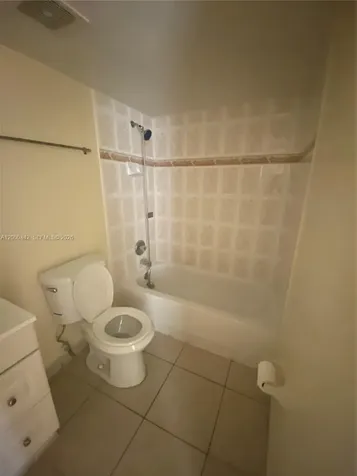 606 W 81st Street Hialeah FL 33014