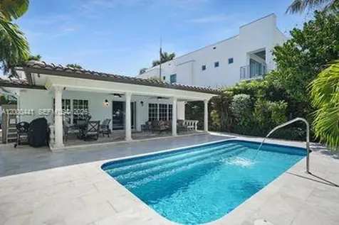 113 S Gordon Road Fort Lauderdale FL 33301