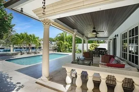 113 S Gordon Road Fort Lauderdale FL 33301