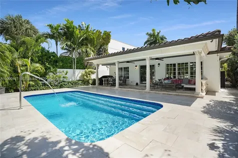 113 S Gordon Road Fort Lauderdale FL 33301