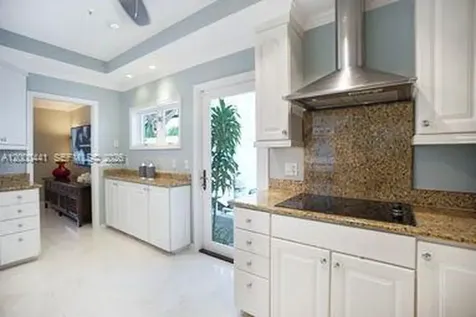 113 S Gordon Road Fort Lauderdale FL 33301