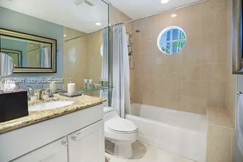 113 S Gordon Road Fort Lauderdale FL 33301