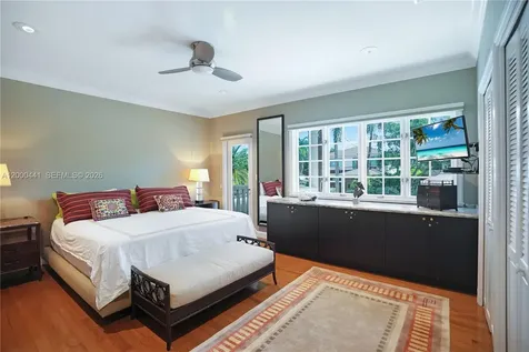 113 S Gordon Road Fort Lauderdale FL 33301