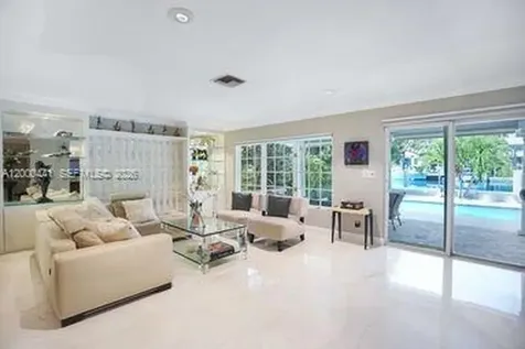 113 S Gordon Road Fort Lauderdale FL 33301