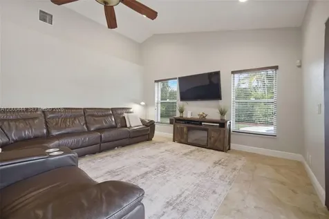 3563 W Tree Tops Court Davie FL 33328