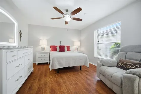 3563 W Tree Tops Court Davie FL 33328