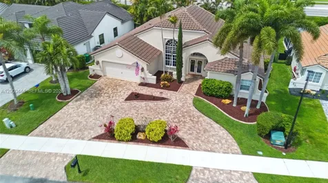 3563 W Tree Tops Court Davie FL 33328