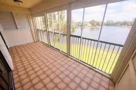 6475 W Oakland Park Boulevard Lauderhill FL 33313