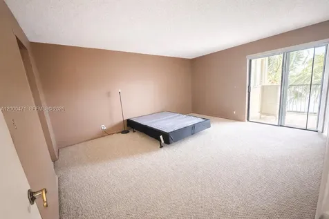 6475 W Oakland Park Boulevard Lauderhill FL 33313
