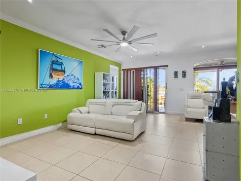 15415 SW 9th Way Miami FL 33194