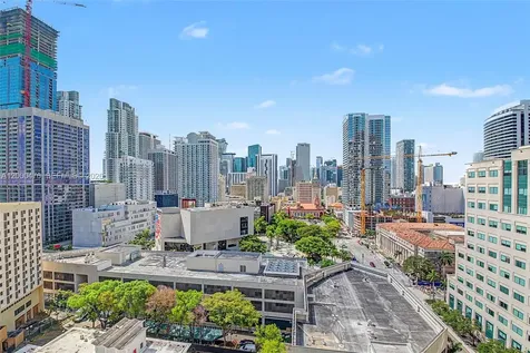 121 NE 25th Street Miami FL 33132