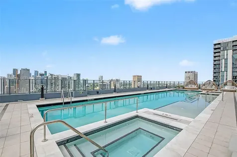 121 NE 25th Street Miami FL 33132