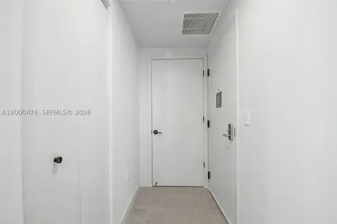 121 NE 5th Street Miami FL 33132